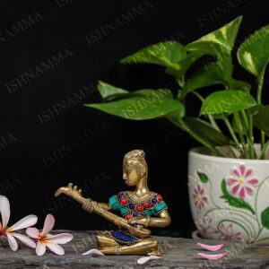 BRASS WITH STONE WORK - LADY PLAYING GUITAR